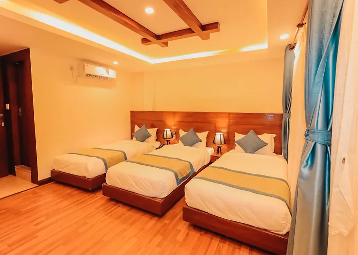 Aagantuk Hotel 3*